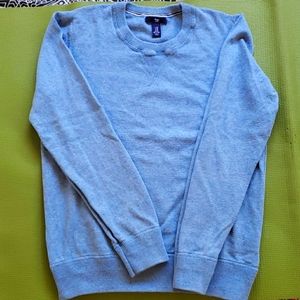 Gap sweater